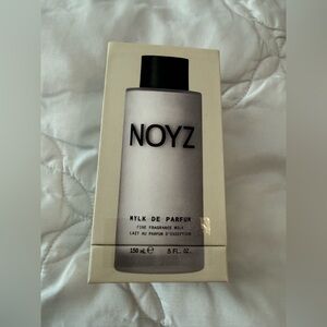 NOYZ Only Human Mylk de parfum